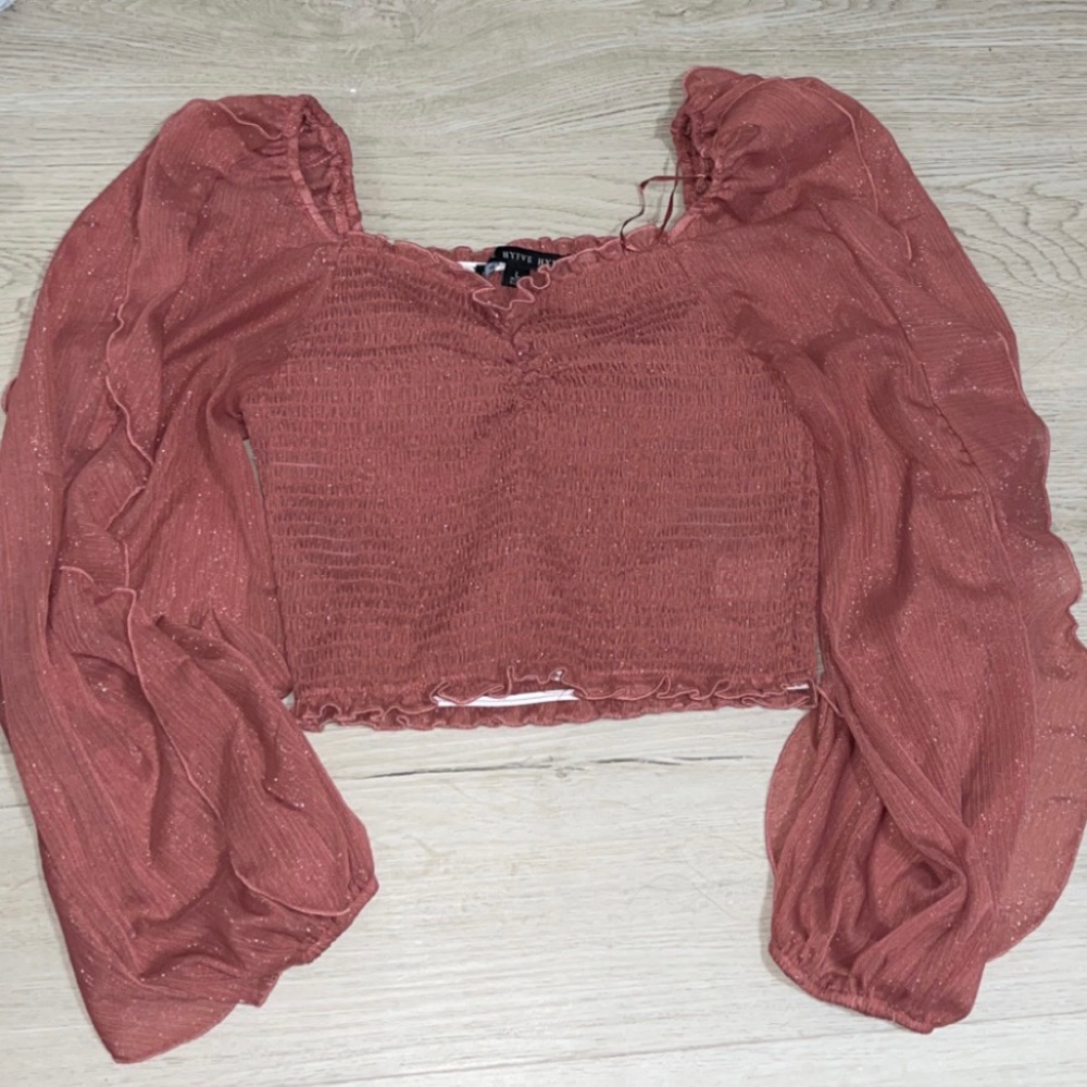 Cute boutique top